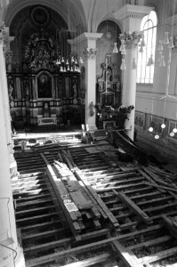 Opengebroken vloer van de Mozes en Aäronkerk i.v.m. restauratie, Bestanddeelnr 934-4930