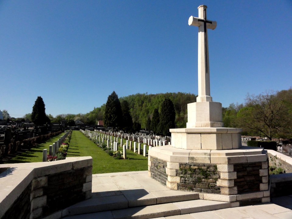 Marcinelle (Charleroi) cimetière, tombes de guerre (03)