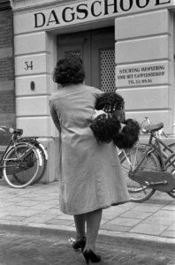 Opening van de eerste kappersdagschool aan de Prinses Mariekestraat te Den Haag, Bestanddeelnr 911-0573