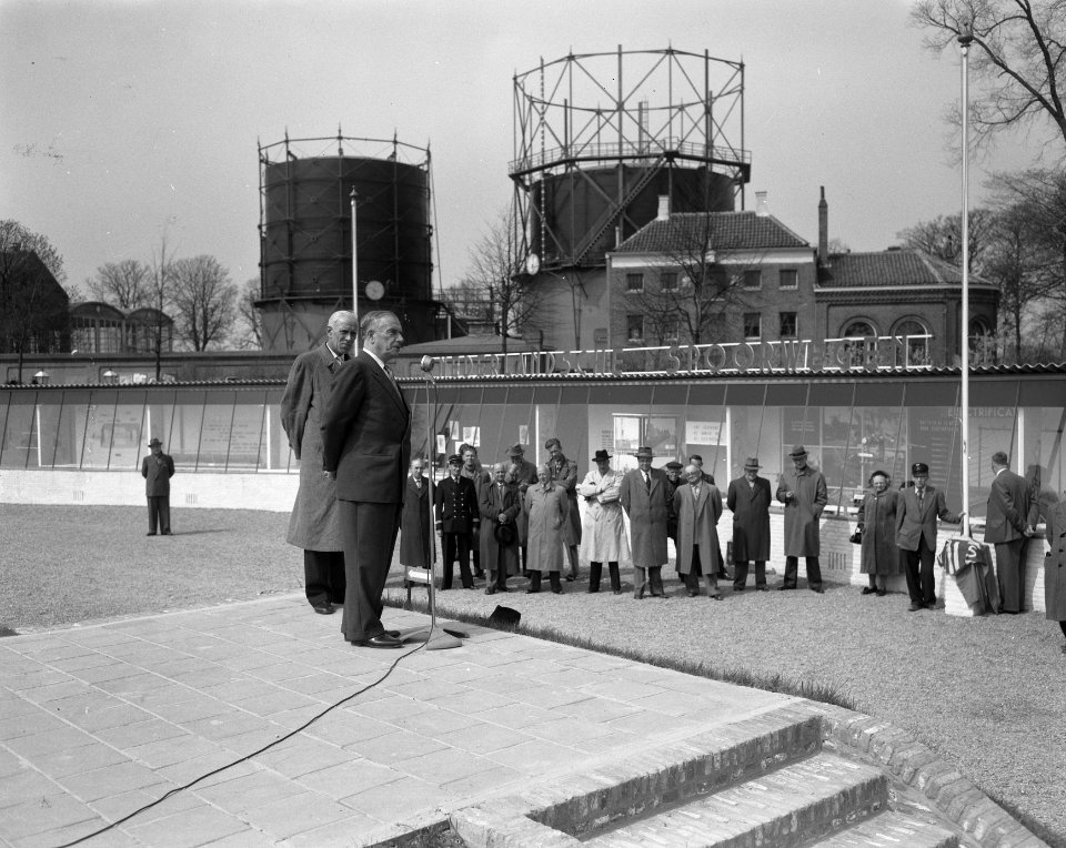 Opening paviljoen spoorwegen in Miniatuur Middelburg Walcheren, Bestanddeelnr 907-7212