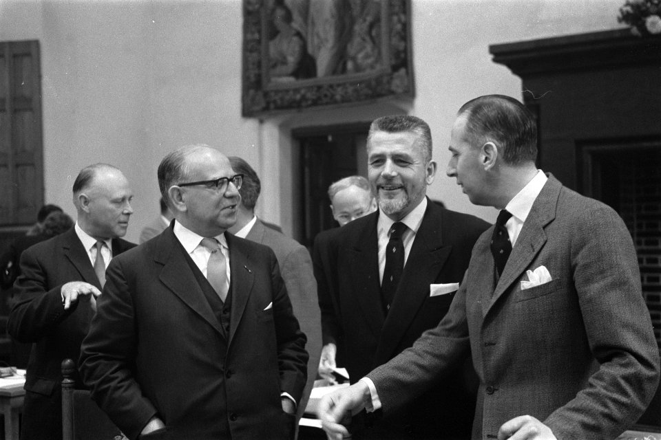 Opening conferentie van Ministers van Verkeer in de Ridderzaal in Den Haag , min, Bestanddeelnr 911-6481