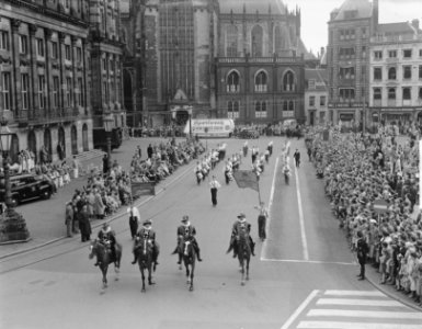Opening Amsterdamse sportweek Defile op de Dam, Bestanddeelnr 904-6456