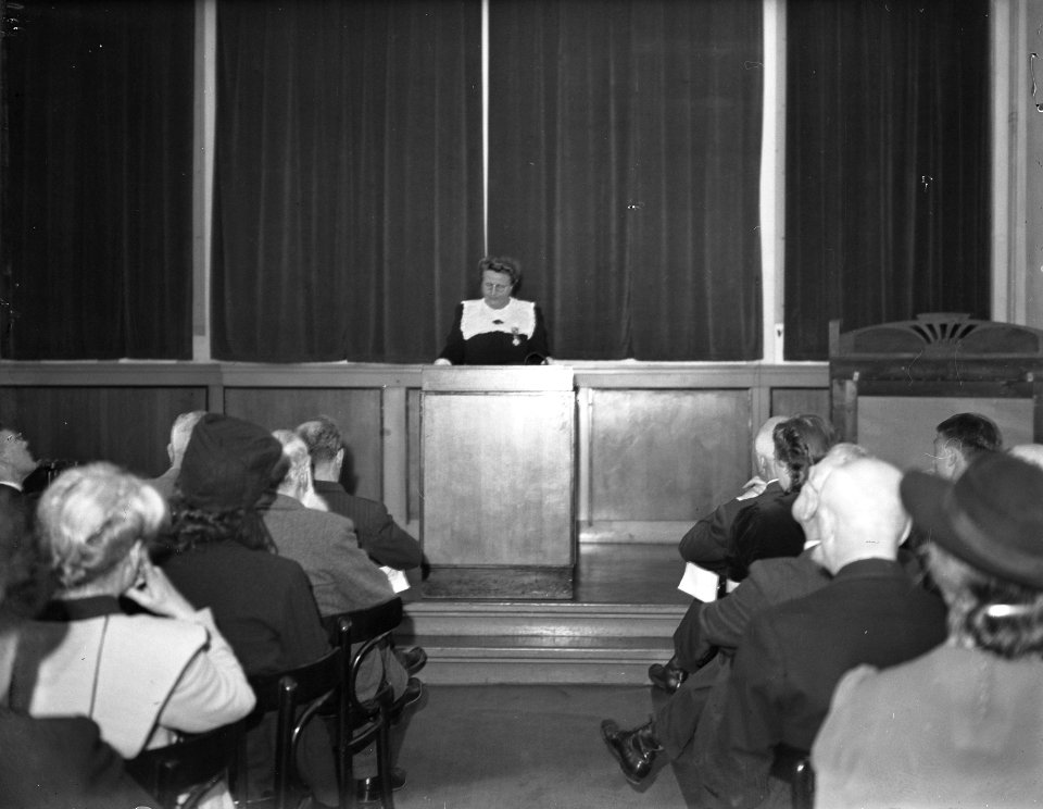 Openbare les mejuffrouw Dr. G. H. J. van der Molen, Bestanddeelnr 901-9338