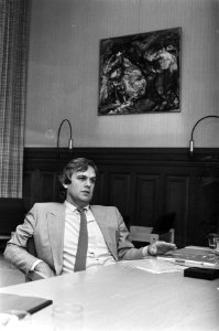 Opdracht Financieel Dagblad , Van der Harst , minister EZ, Bestanddeelnr 933-4844