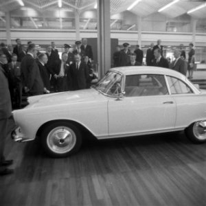Opening autotentoonstelling in de nieuwe RAI door Prins Bernhard , Prins Bernhar, Bestanddeelnr 912-0467 photo