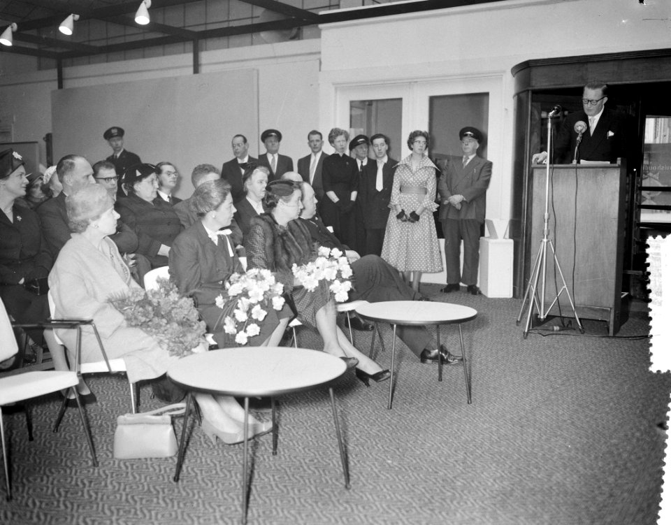 Opening van de huishoudbeurs in het RAI-gebouw, Bestanddeelnr 908-4222
