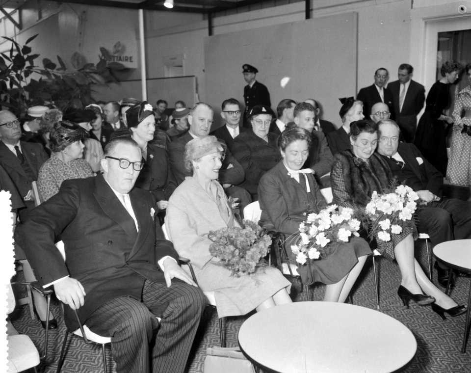 Opening van de huishoudbeurs in het RAI-gebouw, Bestanddeelnr 908-4220