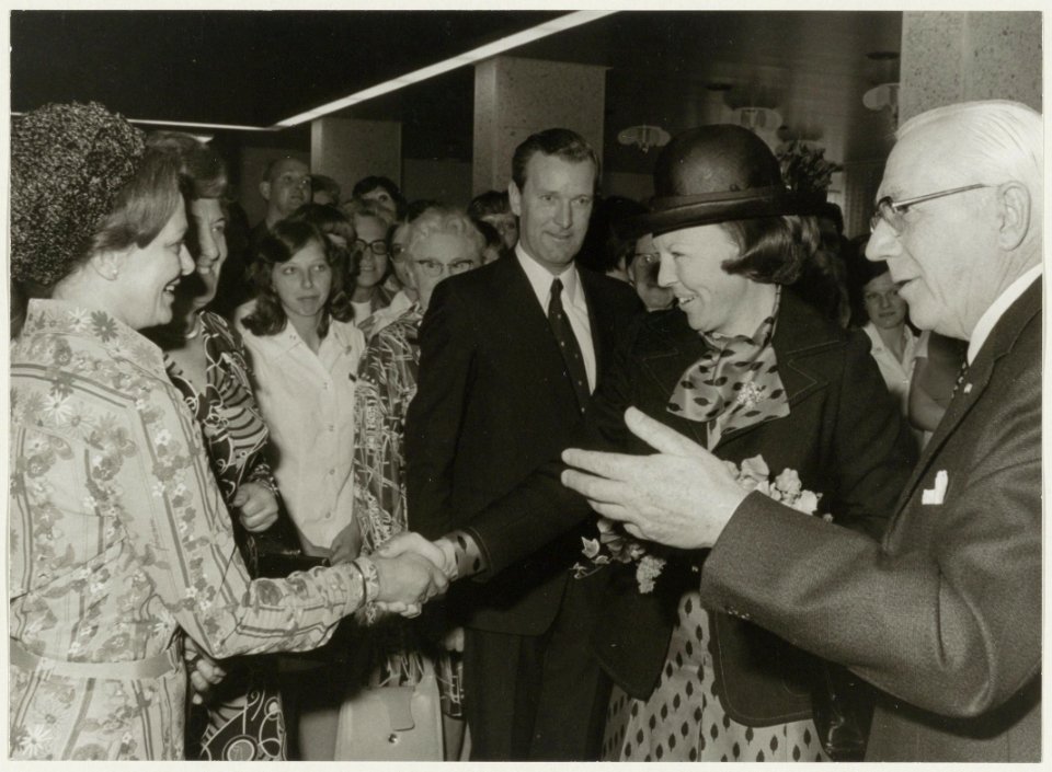 Opening van het Diaconessenhuis door Prinses Beatrix. NL-HlmNHA 5403434