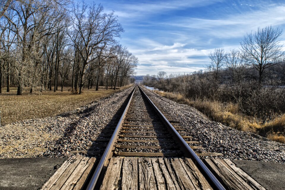 Track road vanishing point