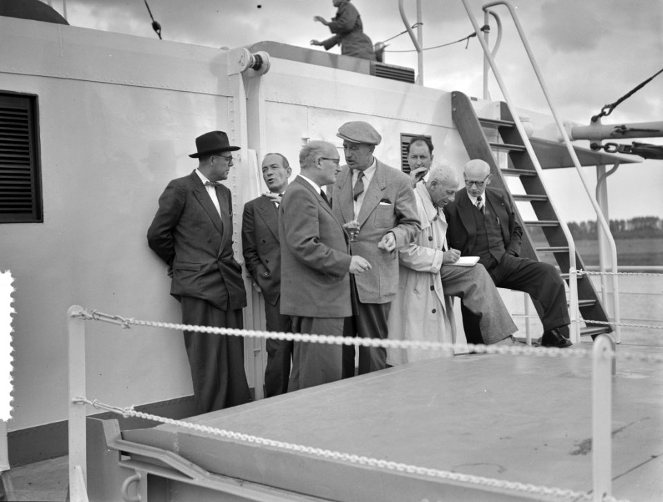Opdracht Ir. Bur. de Vlieger bij Gebr. Van de Werf Deest, Bestanddeelnr 906-6317