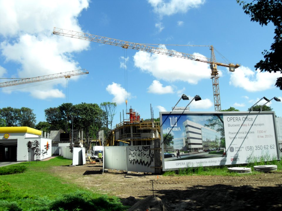 Opera Office in Gdańsk under construction-August 2011