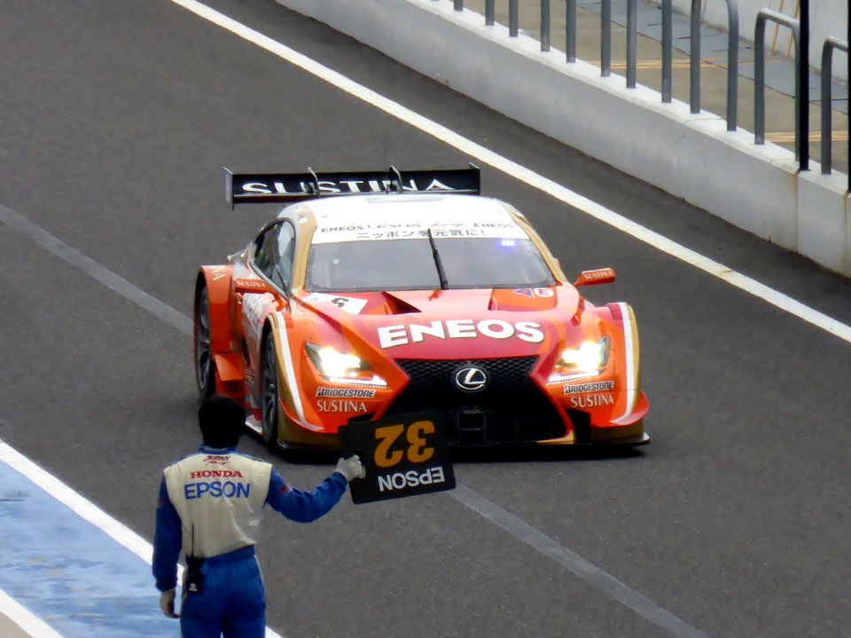 No.6 ENEOS SUSTINA RC F at 2014 SUPER GT SUZUKA TEST (10)
