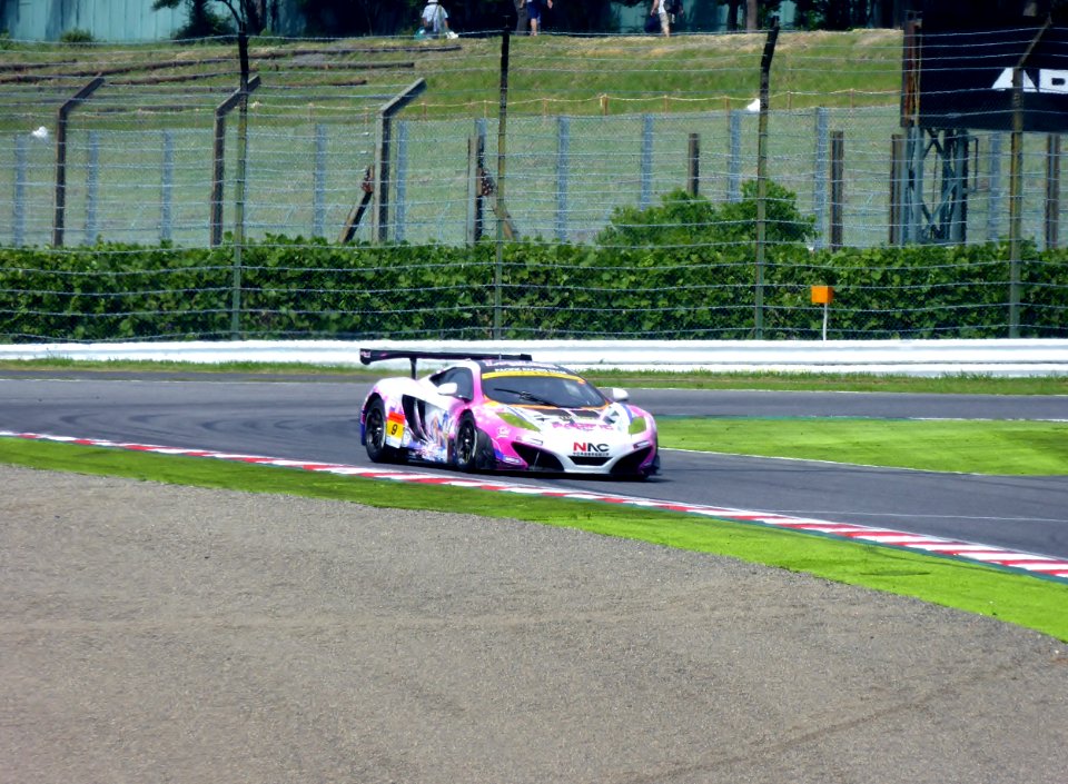 No.9 PACIFIC McLaren with μ's at 2015 Suzuka Tire Test