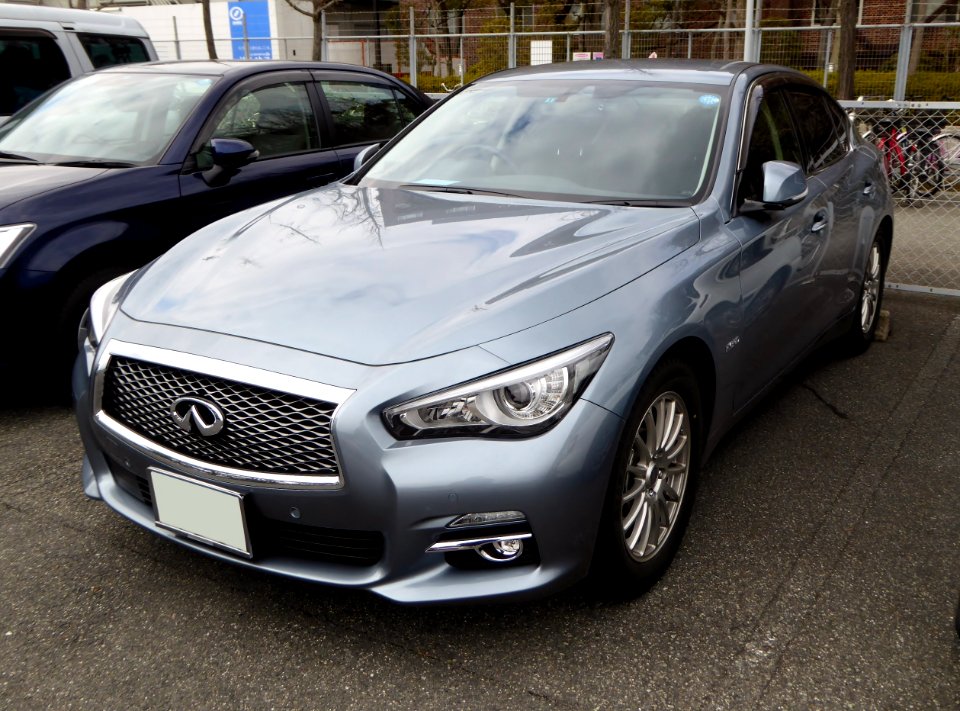 Nissan SKYLINE 350GT FOUR HYBRID Type P (HV37) front