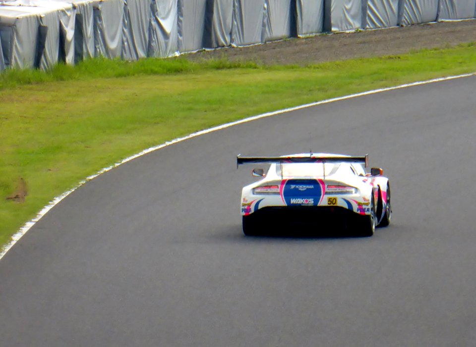 No.50 WAKO'S Exe Aston Martin at 2014 pokka sapporo 1000km (9)