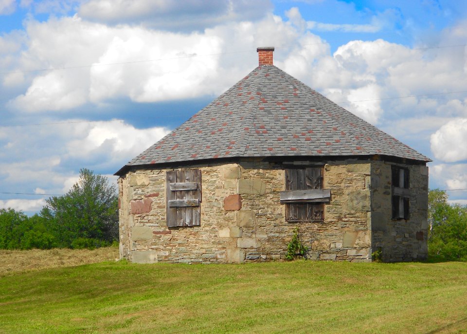 Octagonal School Wayne CO PA 2