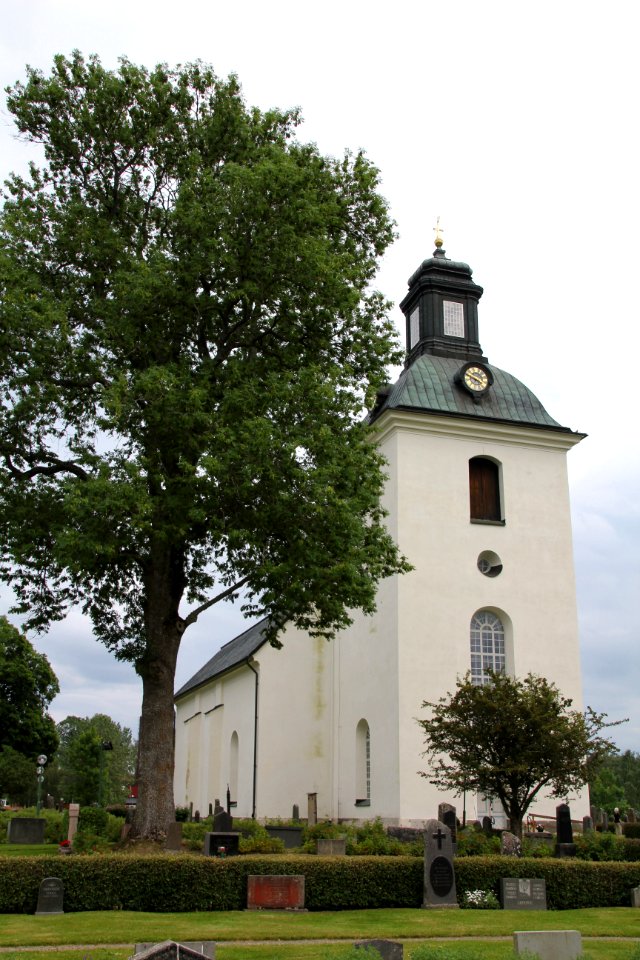 Nora kyrka 2012l
