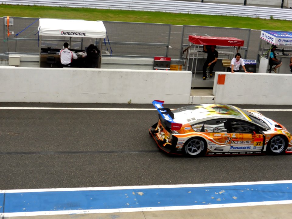 No.31 OGT Panasonic PRIUS at 2014 SUPER GT SUZUKA TEST (4)