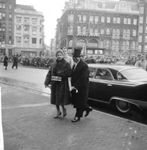 Nieuwsjaarsreceptie voor CD op Paleis te Amsterdam Aankomst van de gevolmachtig, Bestanddeelnr 913-4458