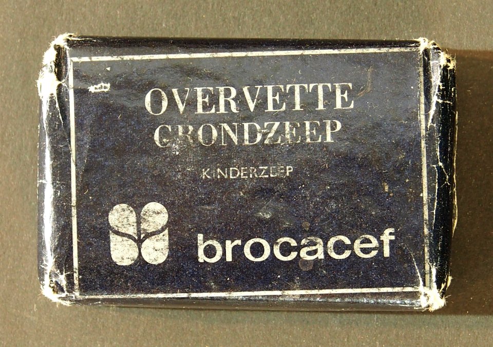 Overvette Grondzeep, Brocacef, soap bar, pic