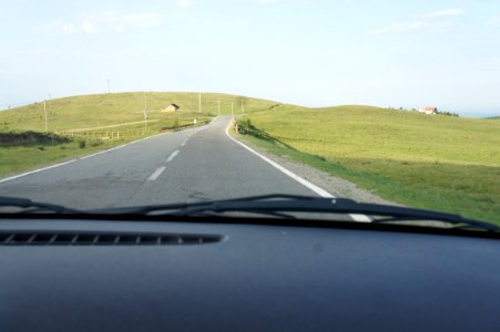 Păltiniş, on the road