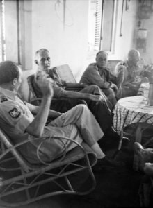 Padang. Woensdag 2 juni 1948 arriveerde te Padang de Kwartiermeester-Generaal in, Bestanddeelnr 13737