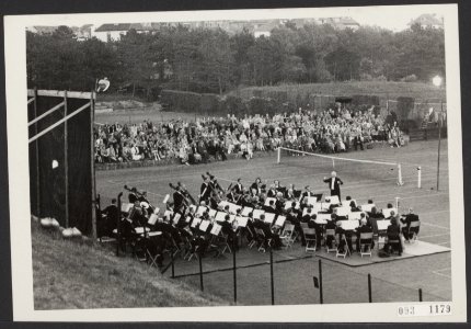 Openluchtconcert van het Rotterdams Philharmonisch Orkest o.l.v. Eduard Flipse …, Bestanddeelnr 093-1179