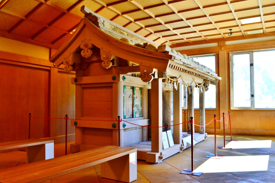 Oyama-jinja Mine-honsha, old honden in Hotel Tateyama