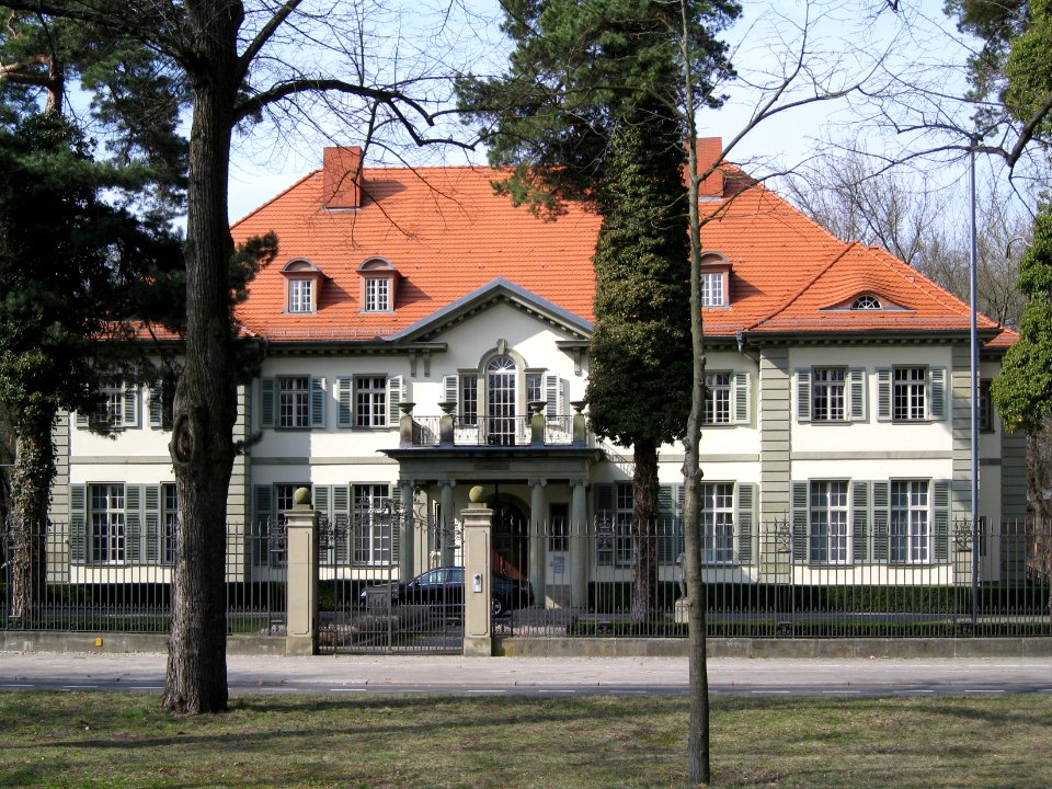 Pacelliallee 19 Berlin-Dahlem