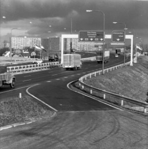 Oostelijke zijde van de verkeersruit om Rotterdam tussen Brienenoordbrug en Rijk, Bestanddeelnr 920-9370