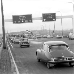 Oostelijke zijde van de verkeersruit om Rotterdam tussen Brienenoordbrug en Rijk, Bestanddeelnr 920-9369