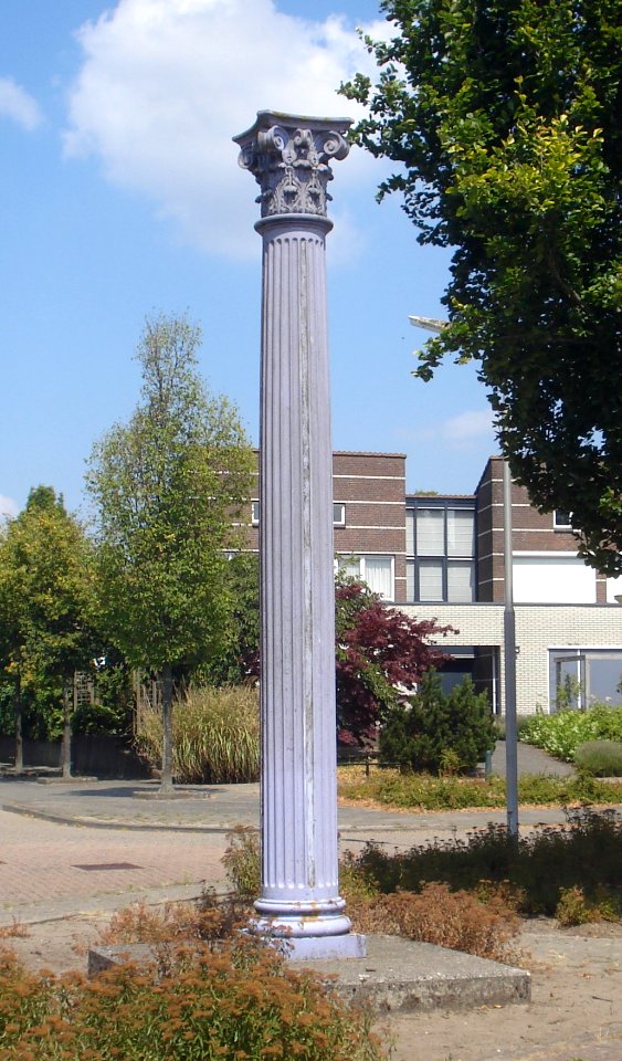 Oosterhout kunstwerk korinthische zuil