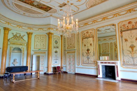 Music Room - Stowe House - Buckinghamshire, England - DSC07140