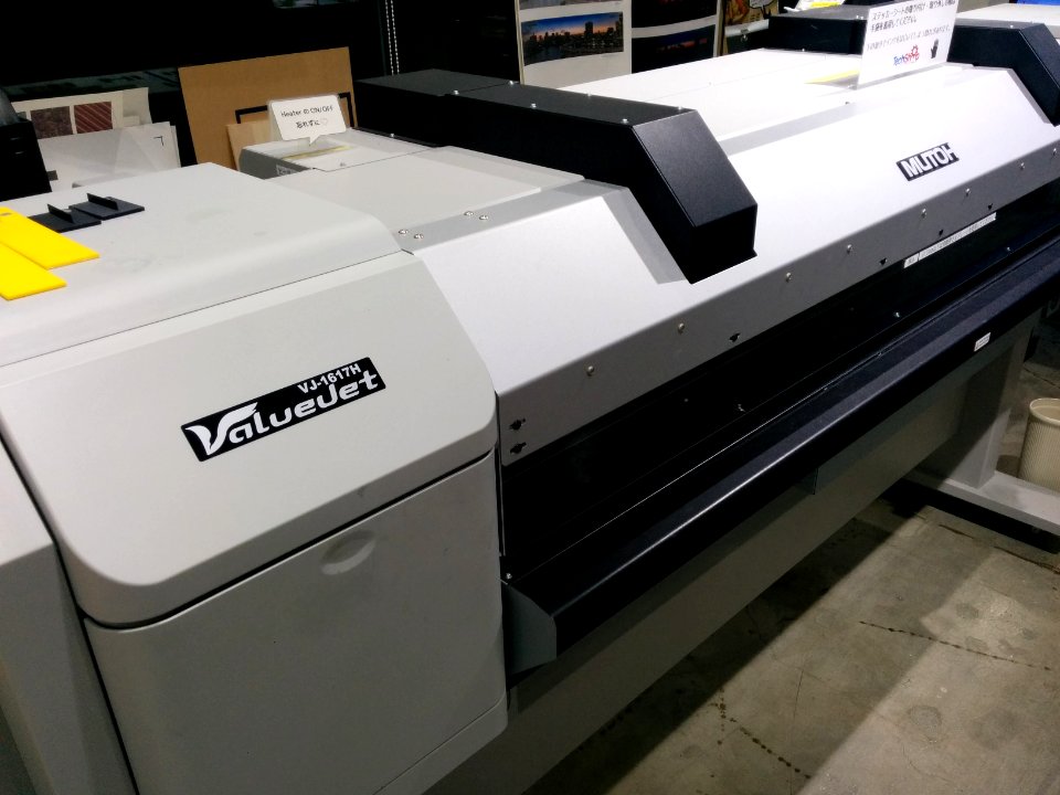 MUTOH ValueJet VJ1617H at TechShop Ark Hills