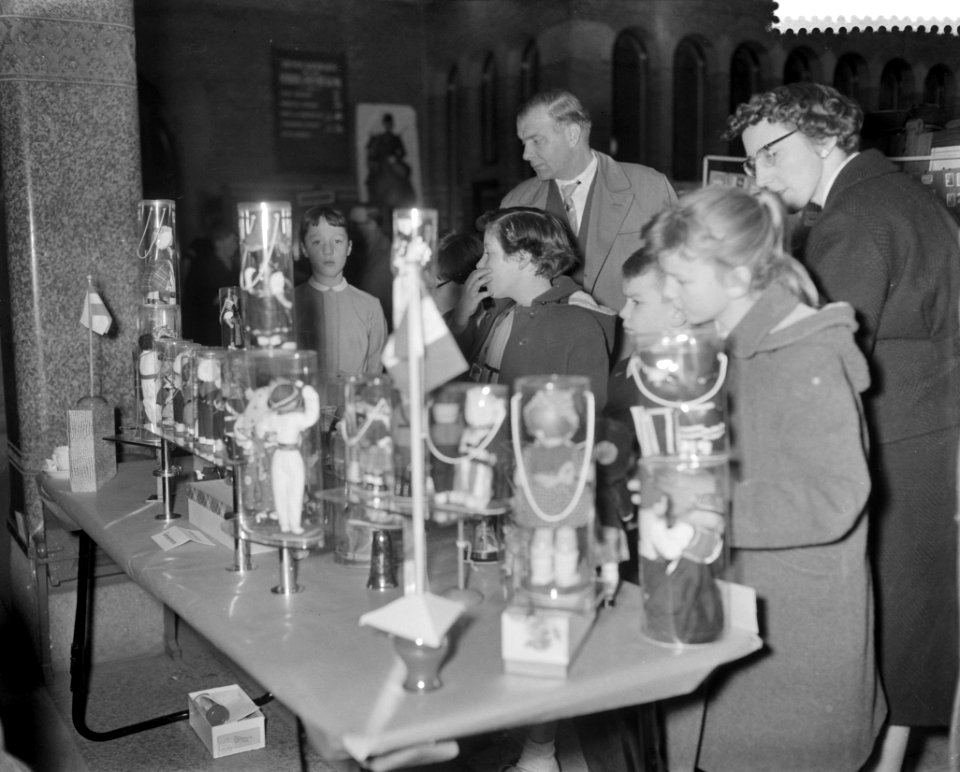 Nederlandse Vereniging De Verzamelaar houdt in de Koopmansbeurs te Amsterdam h, Bestanddeelnr 910-0713