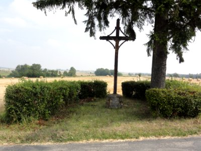 Mont-Villers (Bonzée, Meuse) croix de chemin