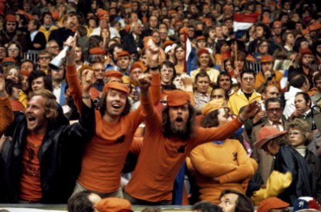 Nederlandse supporters tijdens Wereld Kampioenschappen voetbal 1974, Bestanddeelnr 254-9518