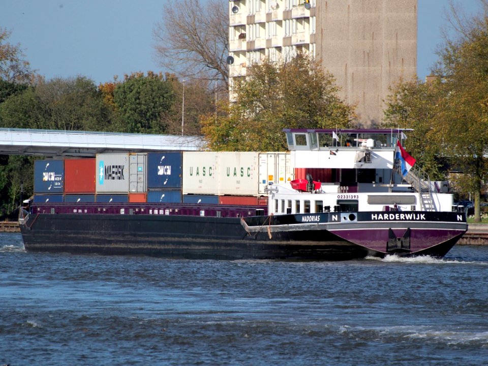 Nadorias (ENI 02331393) at the Amsterdam-Rhine Canal, pic2