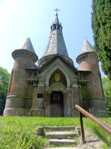 Mont Saint Bertauld (Chaumont-Porcien) entree de la chapelle commémorative