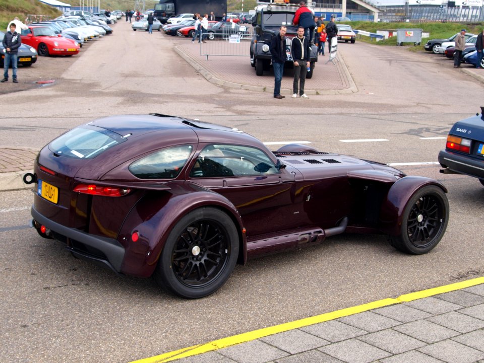 Nationale oldtimerdag Zandvoort 2010, DONKERVOORT(JD) D8 GT, 12-JLD-1 pic3