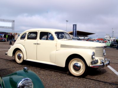 Nationale oldtimerdag Zandvoort 2010, 1950 OPEL KAPITAN