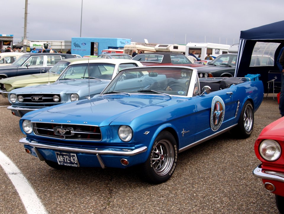 Nationale oldtimerdag Zandvoort 2010, 1965 FORD MUSTANG 289 CABRIOLET, AH-72-43