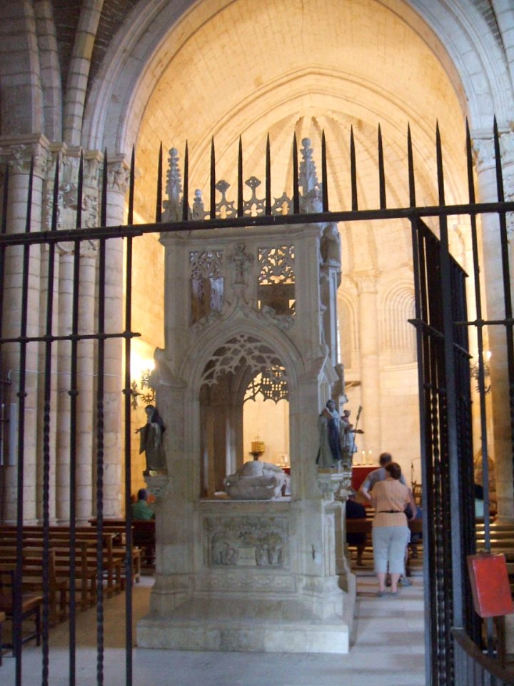 Monasterio de San Juan de Ortega - Sepulcro del santo 1
