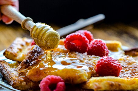 Snack honey raspberries