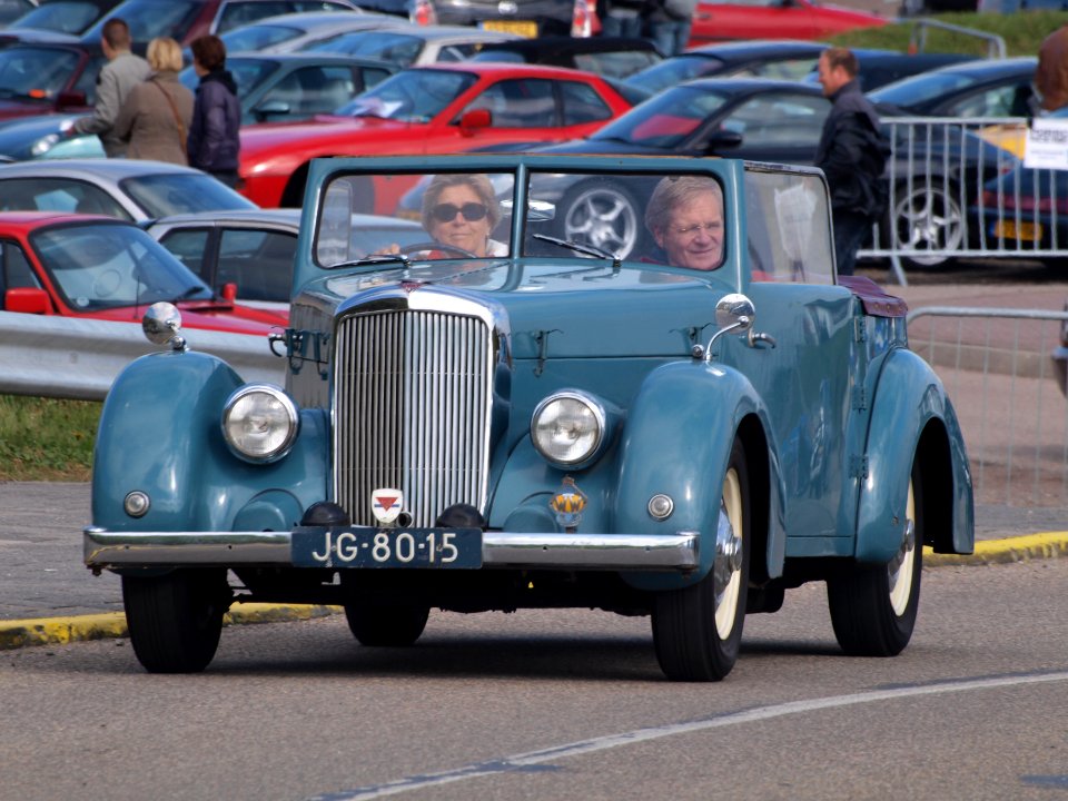 Nationale oldtimerdag Zandvoort 2010, 1946 ALVIS TA 14, JG-80-15 pic1