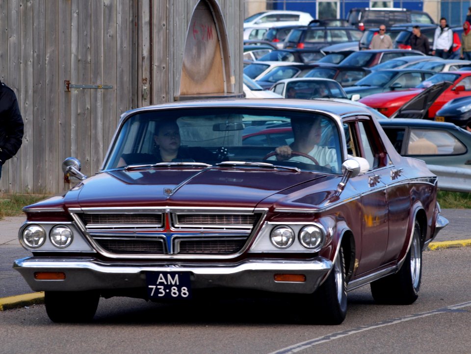 Nationale oldtimerdag Zandvoort 2010, 1964 CHRYSLER NEWPORT, AM-73-88 pic7