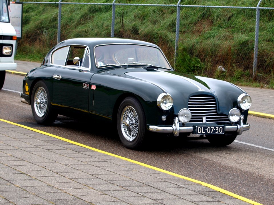 Nationale oldtimerdag Zandvoort 2010, 1954 ASTON-MARTIN DB24, AM-95-48 pic3