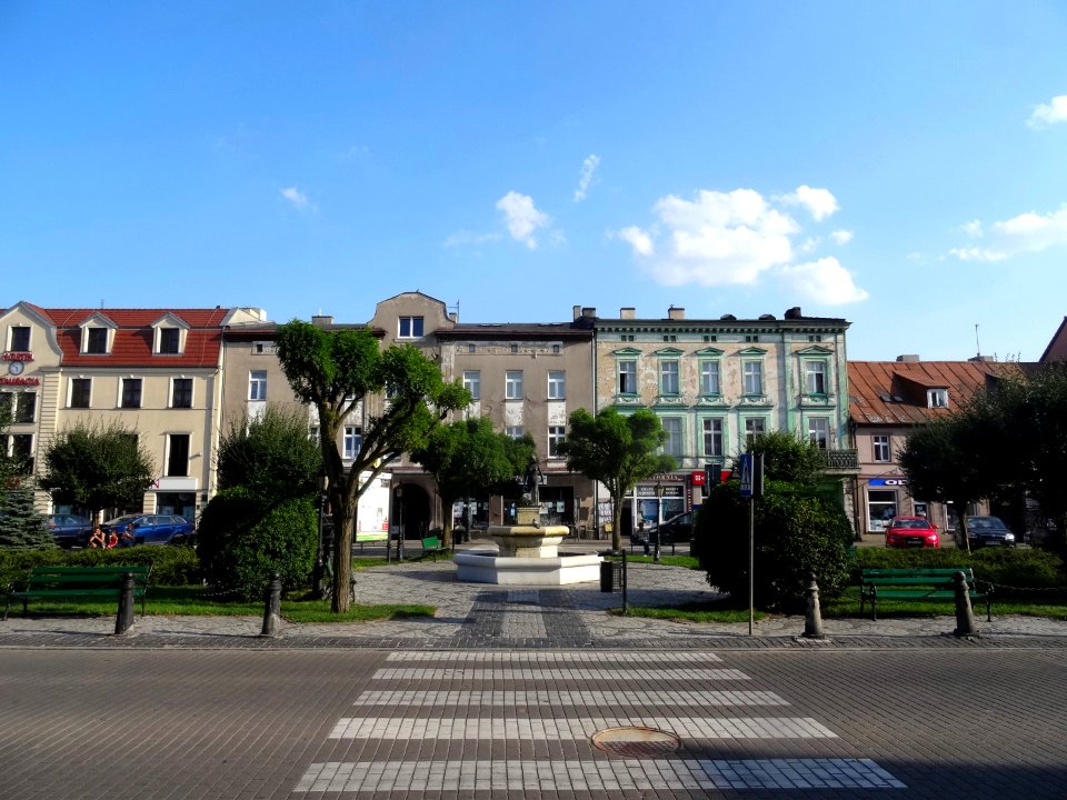 Naklo market square3