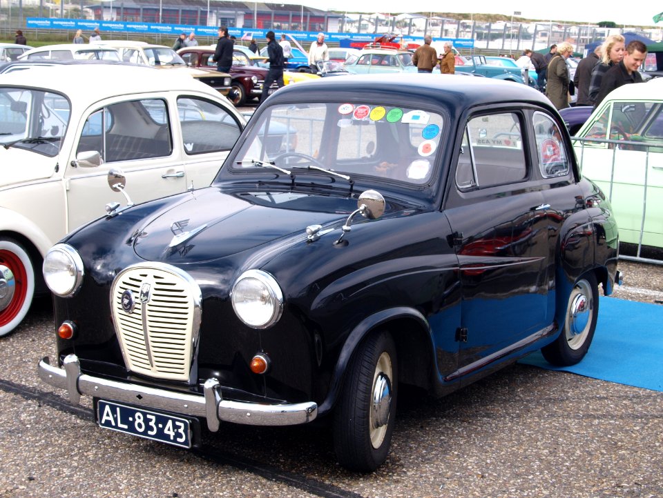Nationale oldtimerdag Zandvoort 2010, 1957 AUSTIN A35, AL-83-43