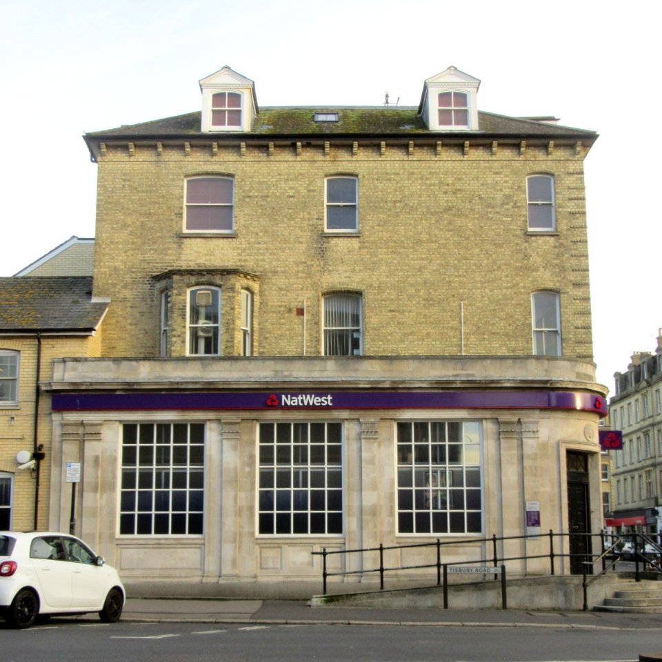 National Westminster Bank, 103 Church Road, Hove (December 2016)